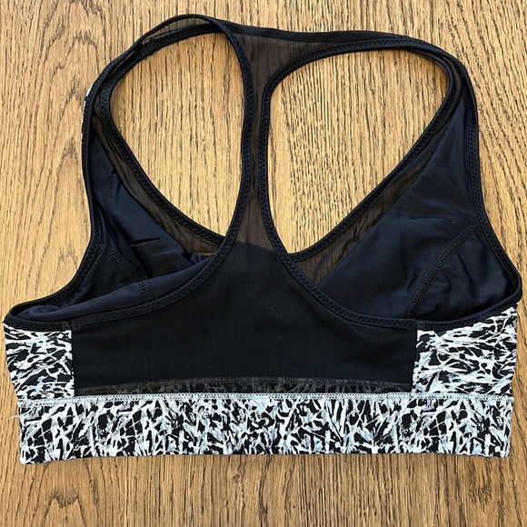 Lululemon Bra - Picture 3 of 4